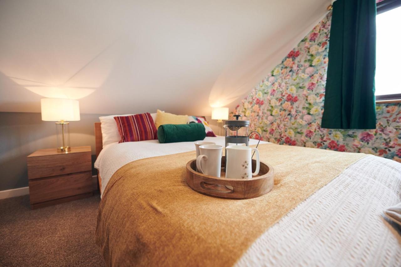 Maes Y Mel- A Couples, Pet Friendly, Rural Romantic Getaway With Countryside Views Gellywen Exteriér fotografie