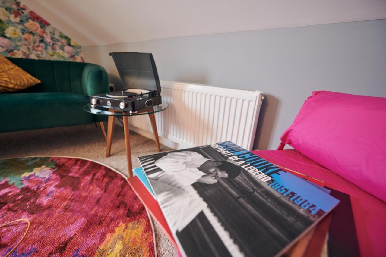 Maes Y Mel- A Couples, Pet Friendly, Rural Romantic Getaway With Countryside Views Gellywen Exteriér fotografie